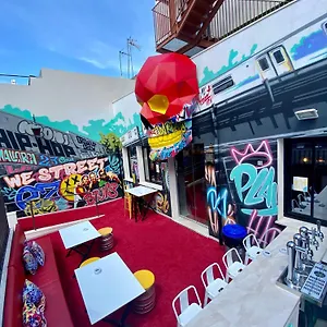 We Street - El Arenal-albergue Juvenil Hostel